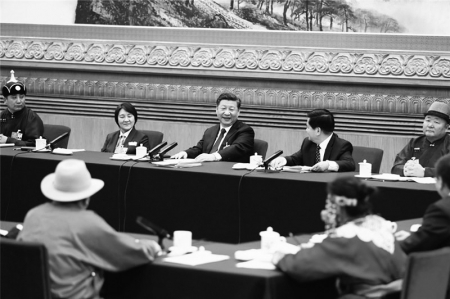 <br>          　　3月5日，中共中央总书记、国家主席、中央军委主席习近平参加十三届全国人大一次会议内蒙古代表团的审议。 新华社记者 谢环驰 摄<br><br>        