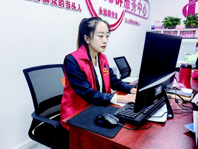           时刻把群众的事放心上 图片由受访者提供        