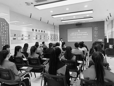           “伙伴讲堂”让青年收获颇多 图片由团忻州市委提供        