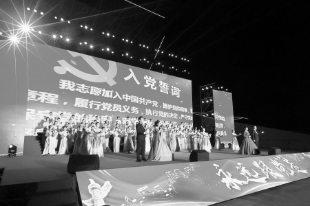           文化惠民音乐节现场 本报记者 康乐 摄        