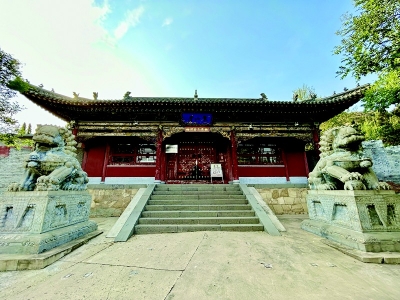           焦山寺本报记者田璐 摄        