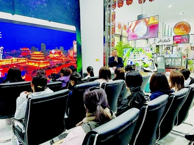           学员在学习体验中了解历史人文 图片由太原市迎泽区文化和旅游局提供        