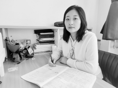           赵艳春用14年时间诠释了对教育工作的热爱        