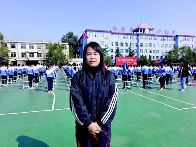           用心关爱学生        