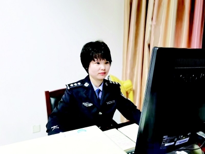           无论多苦多累，王淑曼都会竭尽所能做好本职工作。 通讯员 孟令帅 摄        
