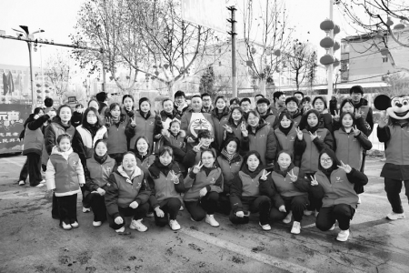           壮大志愿服务力量，丰富志愿服务活动。 图片由团太谷区委提供        
