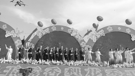           又是一年梨花开，好客隰州邀您来。        