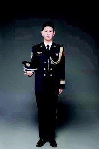           武霖是青年民警学习的榜样 本版图片均由团定襄县委提供        