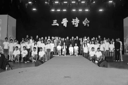           以有声语言传播为平台，讲好新时代的山西故事、中国故事。 图片由山西传媒学院提供        