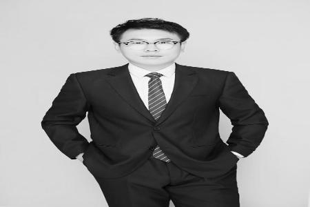               时刻牢记教书育人初心，勇担立德树人使命。    图片由太原市常青藤中学校提供        