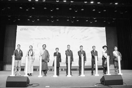           “法润一泓清水 守卫九曲黄河”活动在山西省吕梁市碛口古镇举办图片由晋青可持续发展公益服务中心提供        