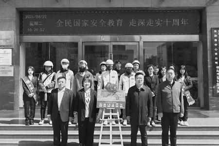           中国人寿财险长治市中心支公司建设的首个“青春驿站”启用 见习记者 路诗洁 摄        