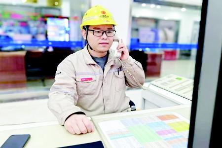           履职尽责，精益求精。 通讯员 田宇翔 摄        