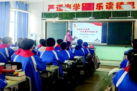           学高为师、身正为范。 图片由受访者提供        