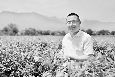           张福荣拼搏创业，带农增收。 图片由受访者提供        