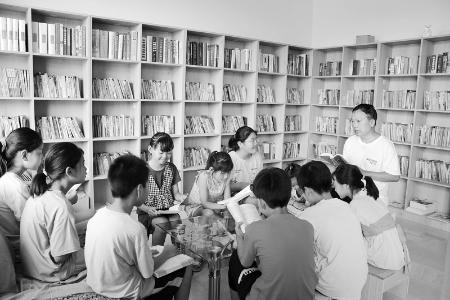           杜德建家庭以书香传家、以文明立家、以奉献兴家。 图片由受访者提供        