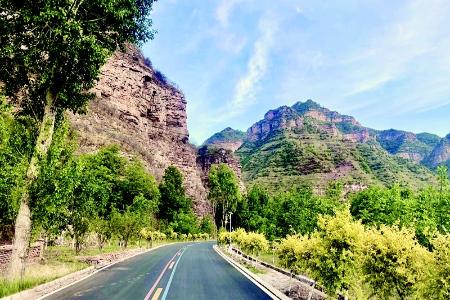           太行一号旅游公路 本组摄影 本报记者 任小芳        