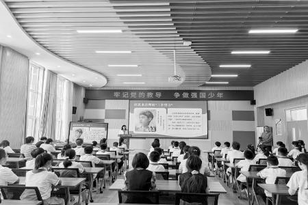           教育路上一个都不能少        