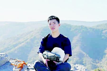           退伍不褪色，保研亦报国。 图片由受访者提供        
