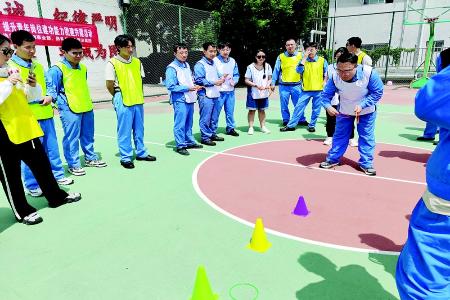           趣味拓展提升协作能力 图片由太钢团委提供        