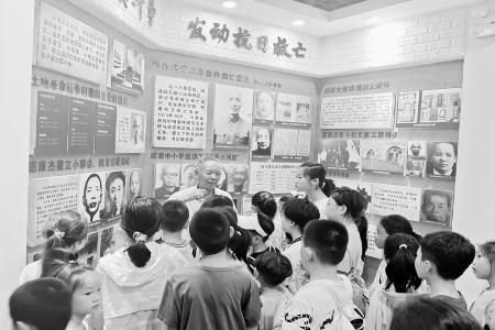           开展红色研学 图片由团运城市委提供        