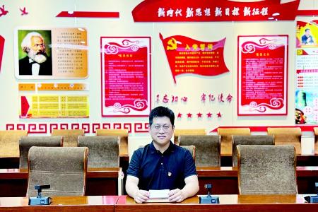           扎根基层、勇挑重担。 图片由受访者提供        