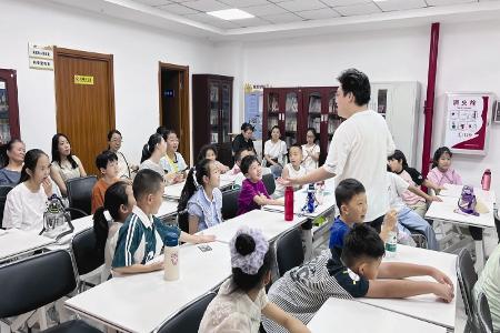           图片由太原市小店区少工委提供        