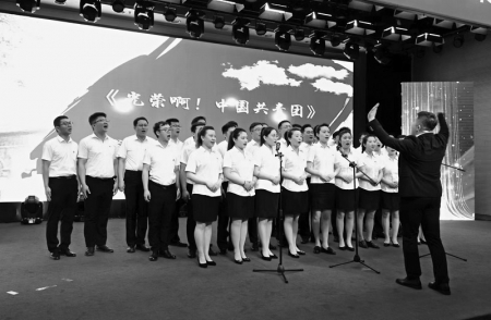               潞安化工集团高河能源团委坚持党建带团建，持续提升团组织“三力一度”。本版图片均由通讯员王小丁提供        