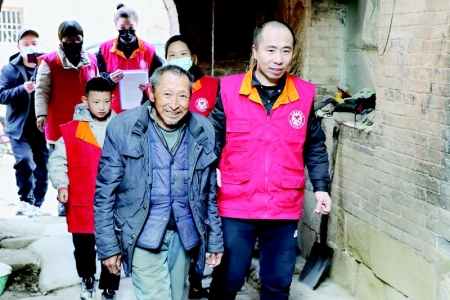           传递正能量奉献爱心 图片由受访者提供        