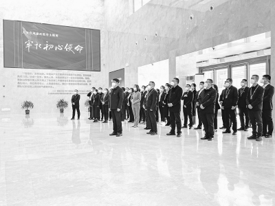               团省委书记张钧带领参加全省团干部学习贯彻党的二十大精神暨聚力青春建功高质量发展能力提升培训班学员赴山西省党风廉政教育基地分批参观学习本报记者 胡远嘉 摄        