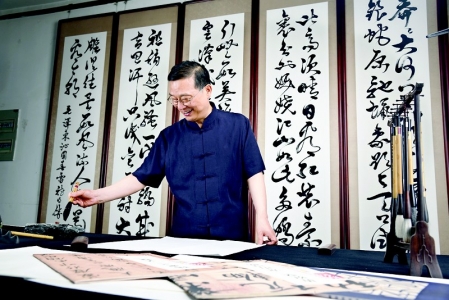           图一：《芳华青春》        