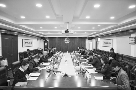           座谈会现场 本报记者 胡远嘉 摄        