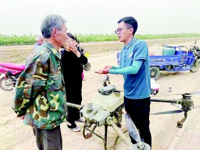           愿为家乡发展尽绵薄之力 图片由受访者提供        