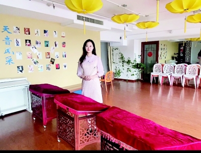           认真完成各项教学任务 图片由受访者提供        