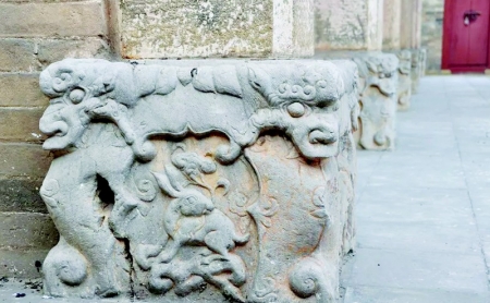           石雕 本版图片均为资料图片        