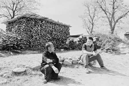           刘辉（右）表示，要尽力多帮助一些人。 图片由受访者提供        