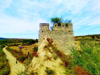           古堡 本组摄影 本报记者 李芸红        