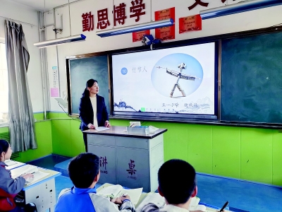           静心教书，潜心育人。 图片由长治市武乡县五一小学提供        