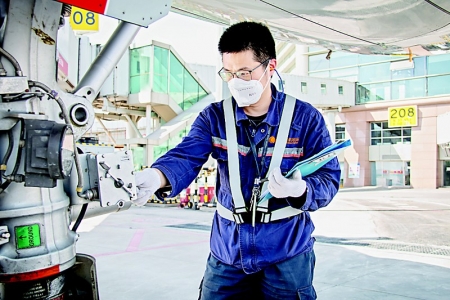           在岗位上践行初心和使命 图片由受访者提供        