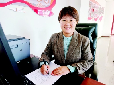           坚守立德树人初心        