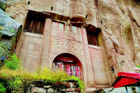           万佛洞 本组图片均为资料图片        