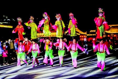           体验传统民俗 图片由晋中祁县乔家大院文化园区提供        