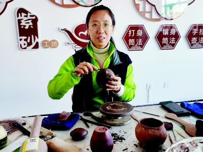           把技艺传播给更多人        