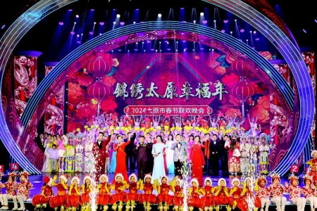           晚会荟萃了多种艺术表现形式        