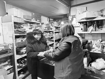           驿站“有温度”的服务为城市劳动者带来“有质感”的幸福 图片由杜儿坪街道提供        