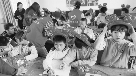           助力青少年健康成长        