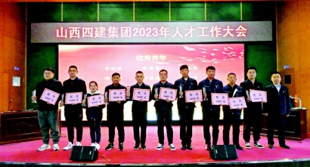           围绕职责定位，不断激发团员青年的积极性、主动性和创造性。 本组图片均由通讯员提供        