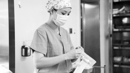           运城市中心医院心内导管室主管护师崔萌心怀仁爱 图片由运城市中心医院提供        