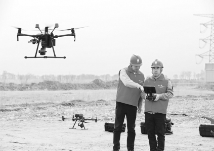           无人机AI自主验收 张钰 摄        