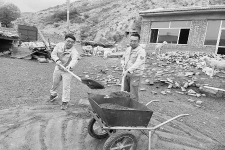 用脚步传递温暖,用行动诠释担当。 图片由受访者提供